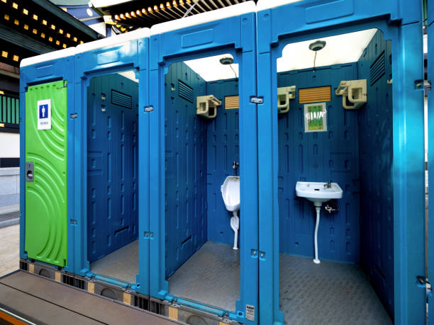 Best Portable restroom trailer rental  in Rochester, IN